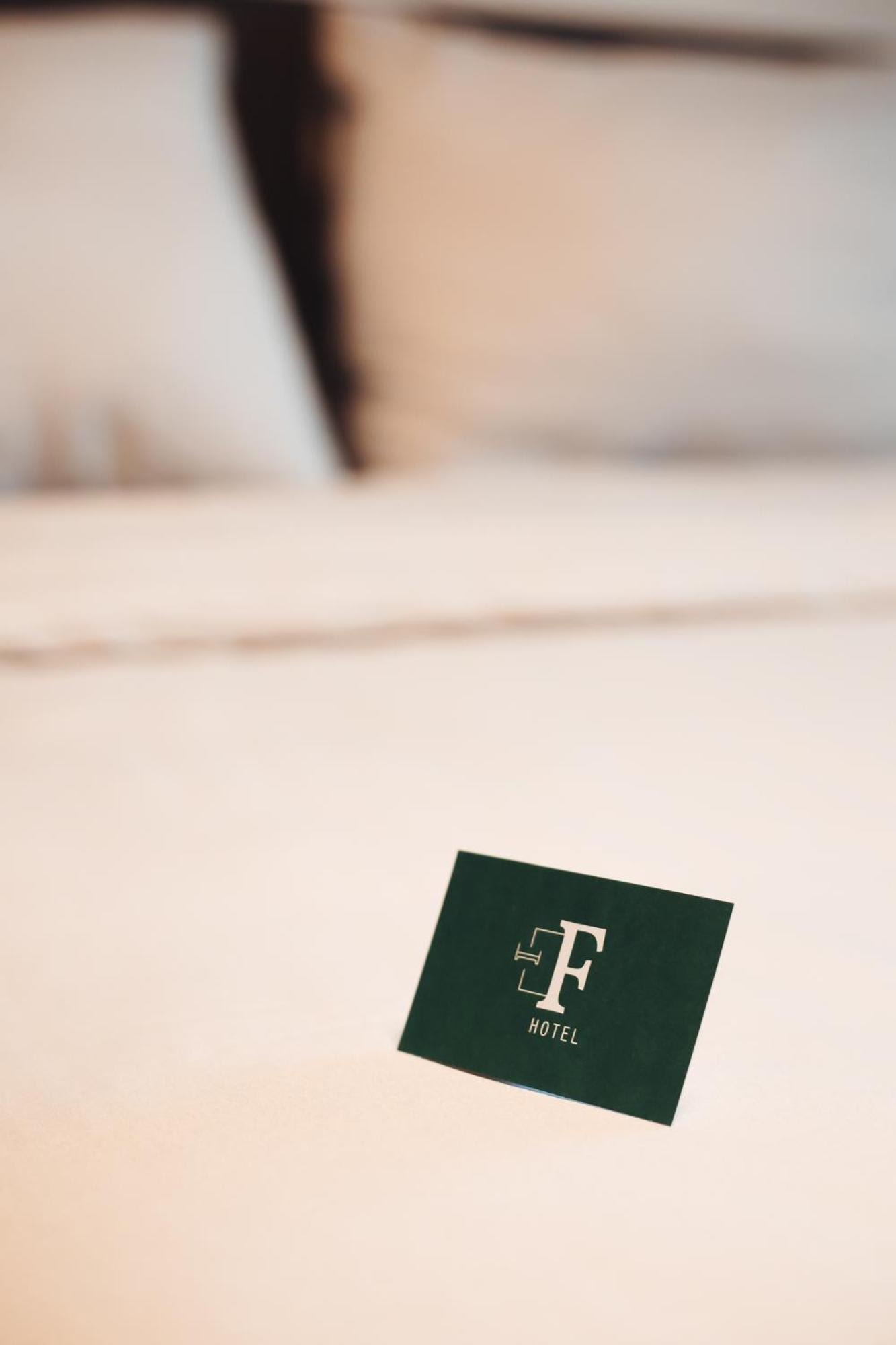 F Hotel 24H Check-In Hörsching Kültér fotó