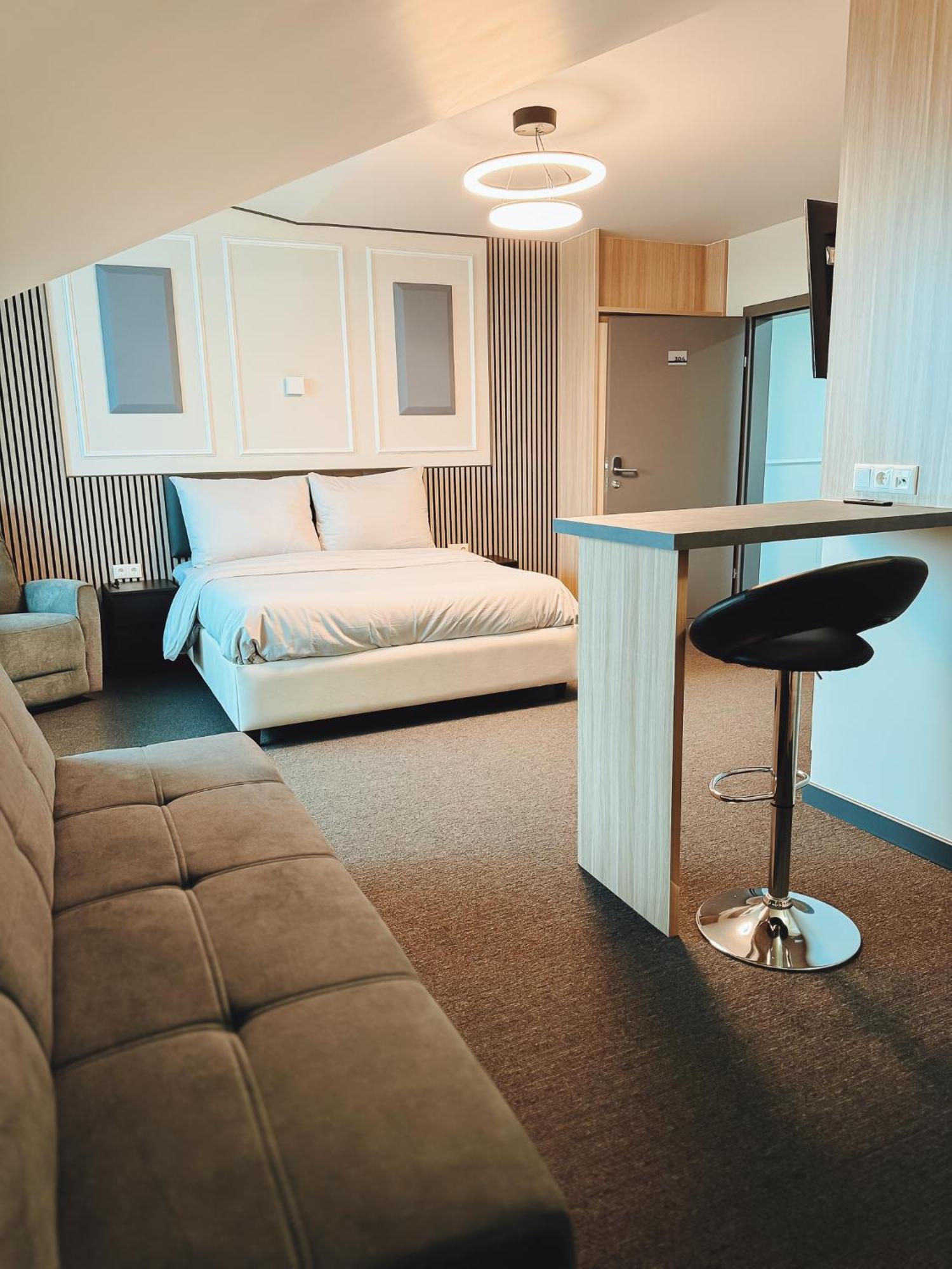 F Hotel 24H Check-In Hörsching Kültér fotó