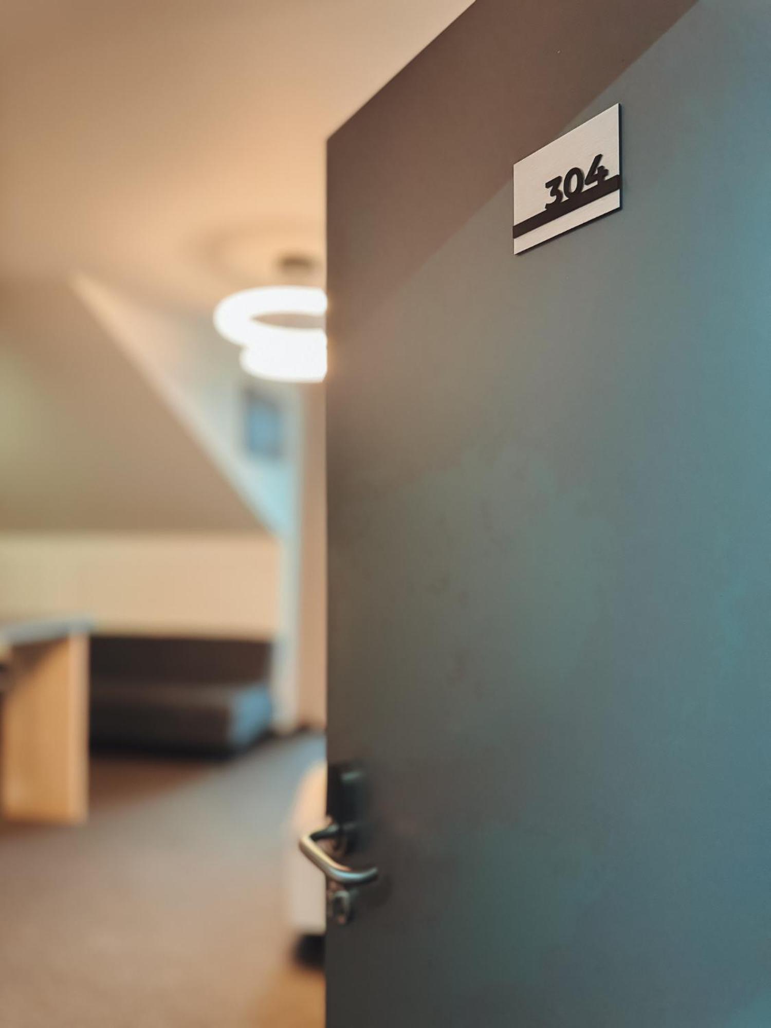 F Hotel 24H Check-In Hörsching Kültér fotó